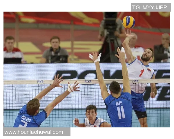 巴西男排与俄罗斯男排激战正酣谁能在国际赛场上笑到最后